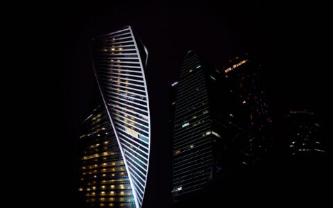 家族传承催生并购潮 "耐心资本"重塑投资格局 家办探讨区域并购机会
