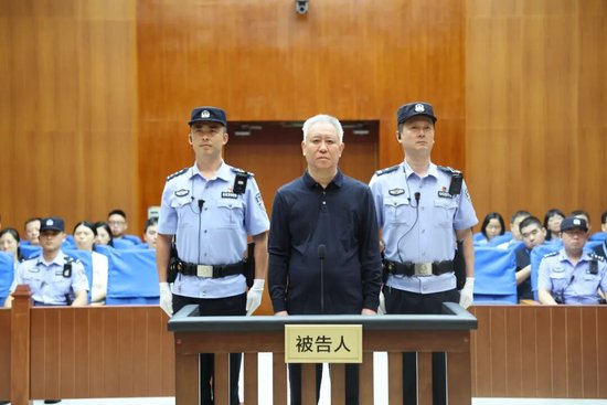 信托被穿透的三条路径都有了司法实践，许家印无期宣判拷问了谁的“资产隔离”？